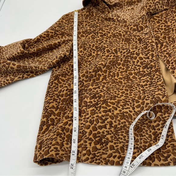 Jeanstar Leopard Print Cropped Jacket – Size Large‎ – NWT – Chic Wide Collar - Picture 9 of 11